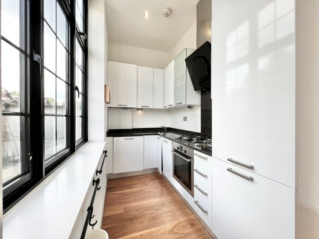 Property photo 2 of 16 Gallery