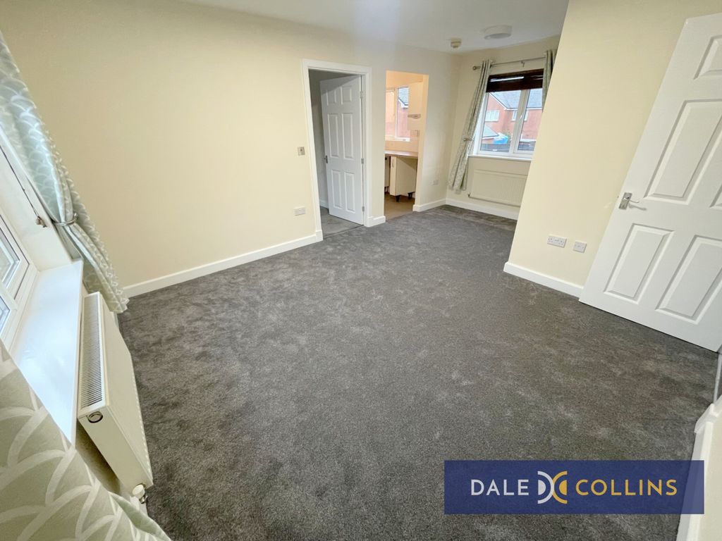 Property photo 2 of 8 Photo 3