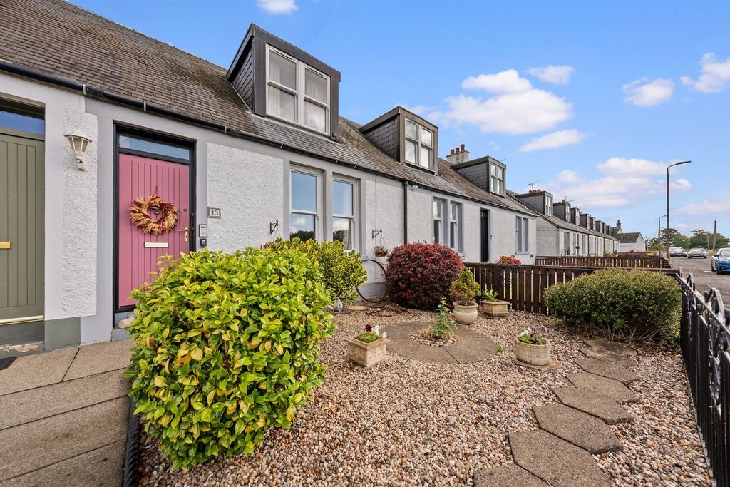 Property photo 1 of 30