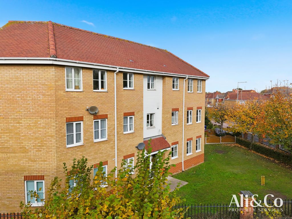 Property photo 3 of 13