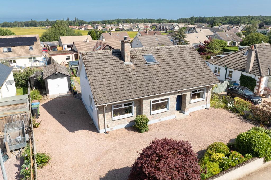 Property photo 1 of 30