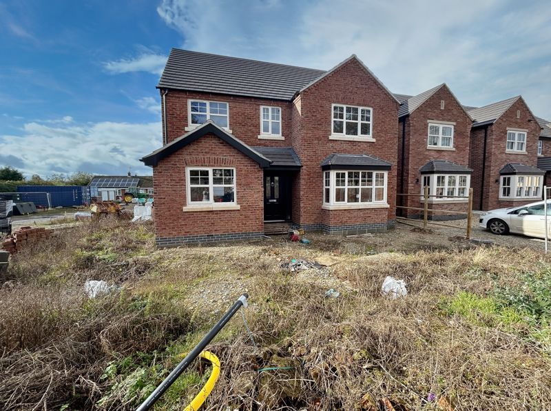 Property photo 1 of 5 Frontal