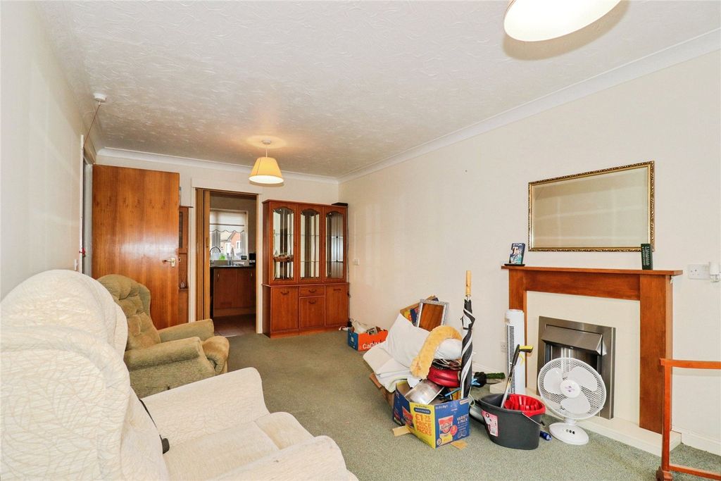 Property photo 3 of 10 Lounge