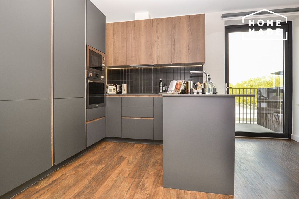 Property photo 2 of 23 5Bc61d51198d6097F94109905640