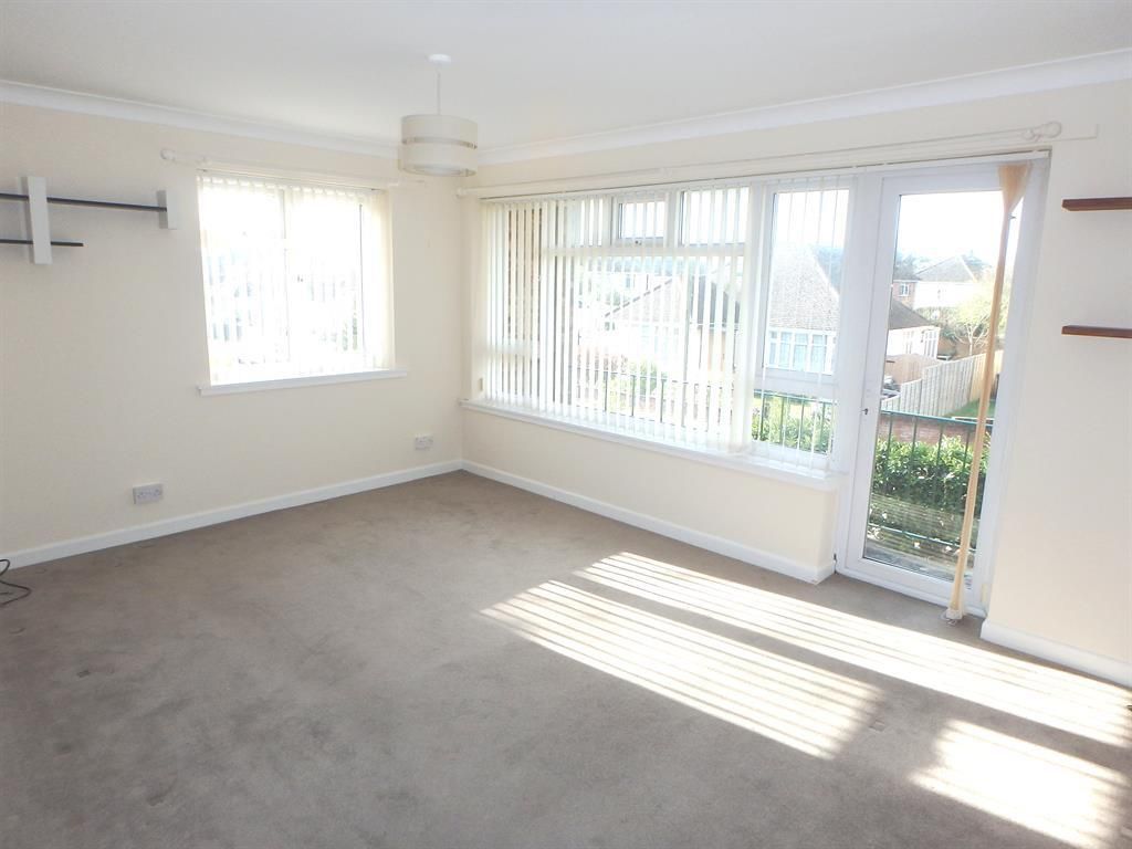 Property photo 2 of 10 Lounge