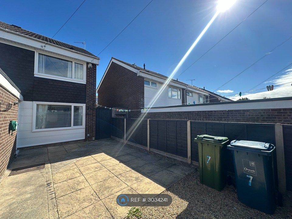 Property photo 2 of 25