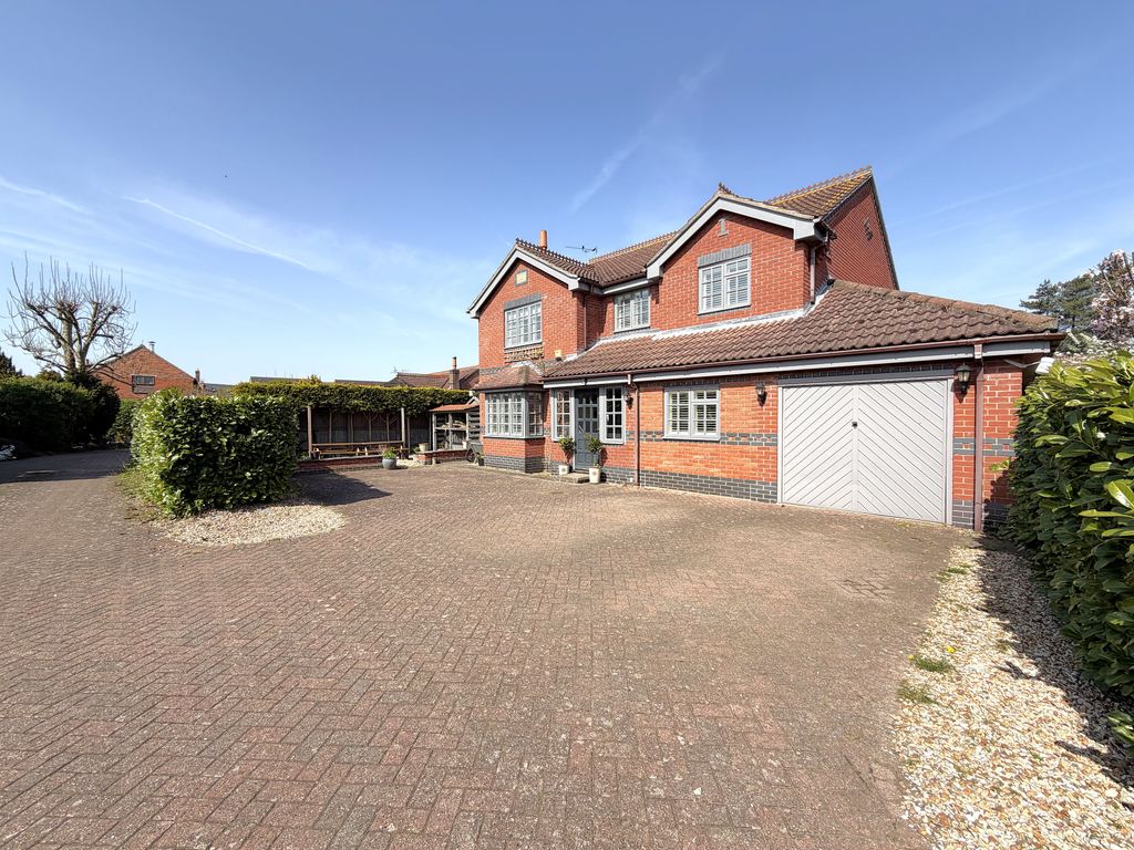 Property photo 1 of 17