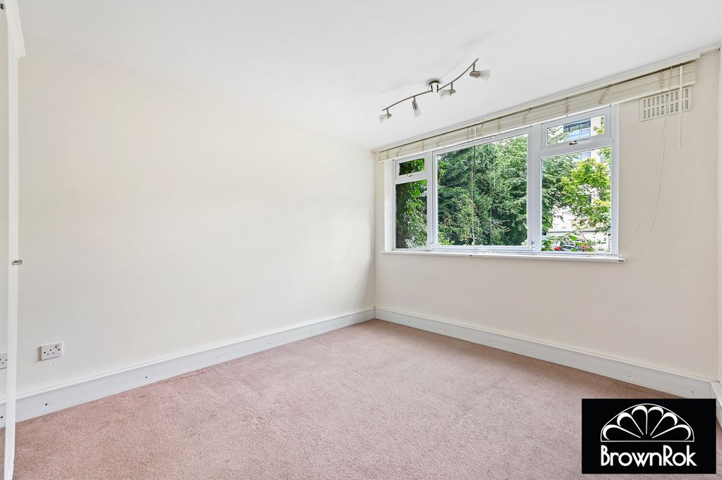 Property photo 3 of 4 Highres2468630