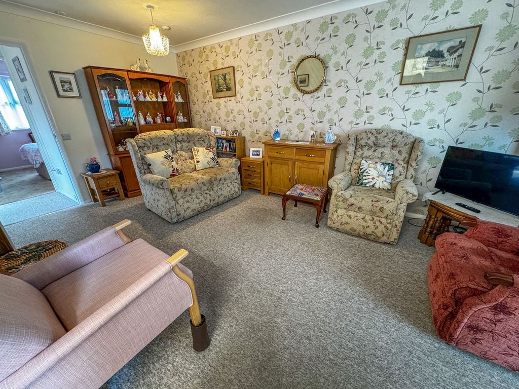 Property photo 3 of 15