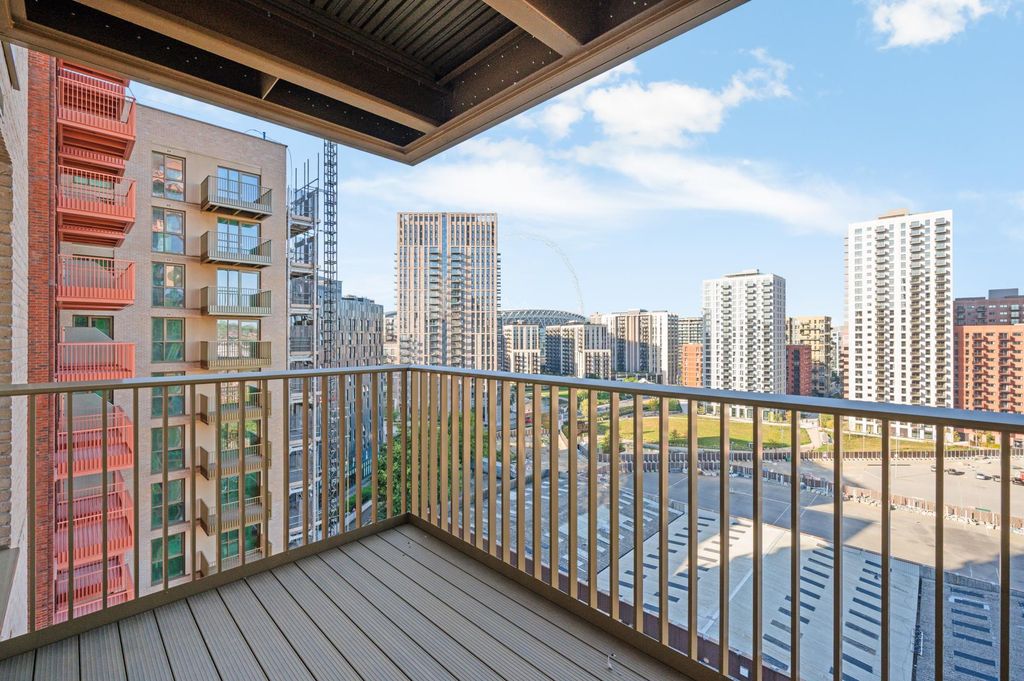 Property photo 2 of 3