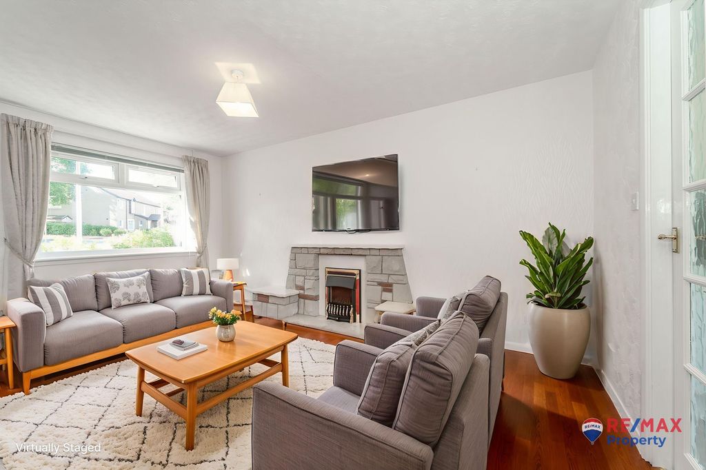 Property photo 2 of 28 Virtual Staged Lounge
