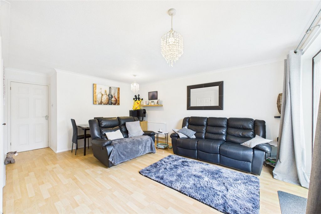 Property photo 3 of 10 Picture No. 11