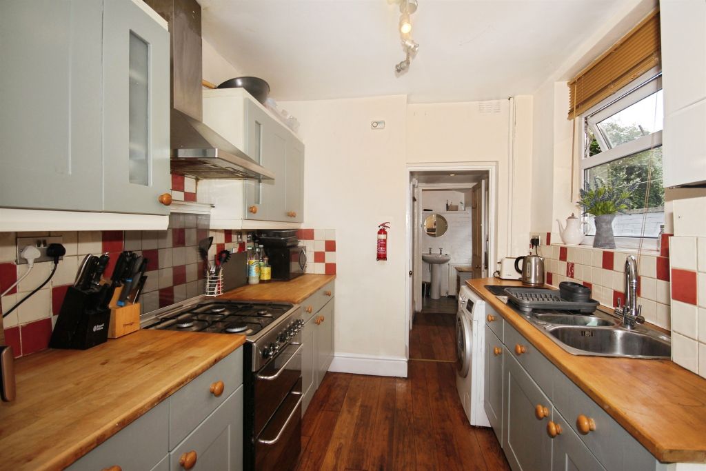 Property photo 3 of 11