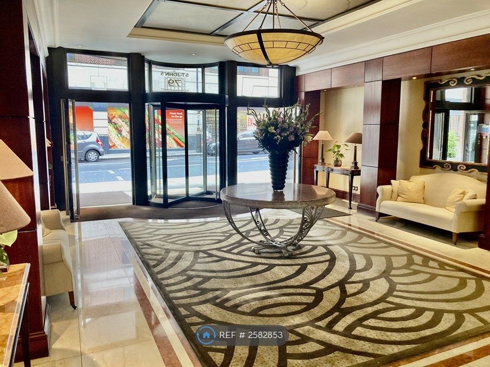 Property photo 1 of 22 Lobby