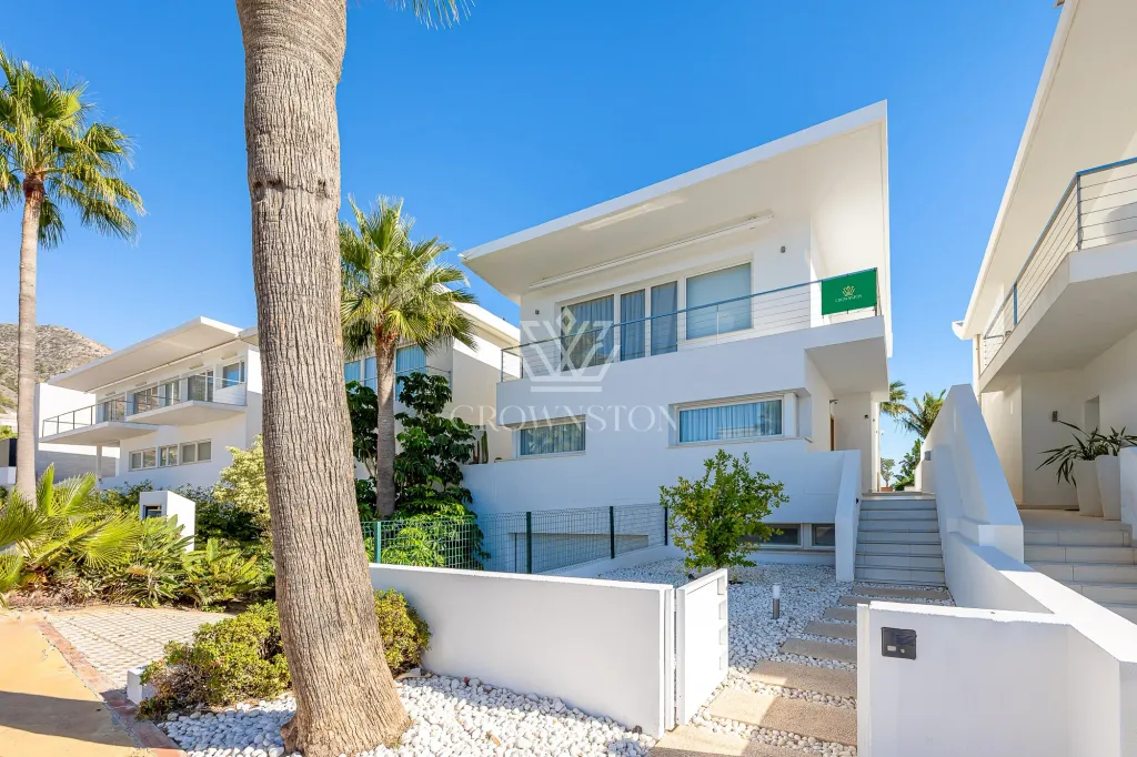 Property photo 3 of 10