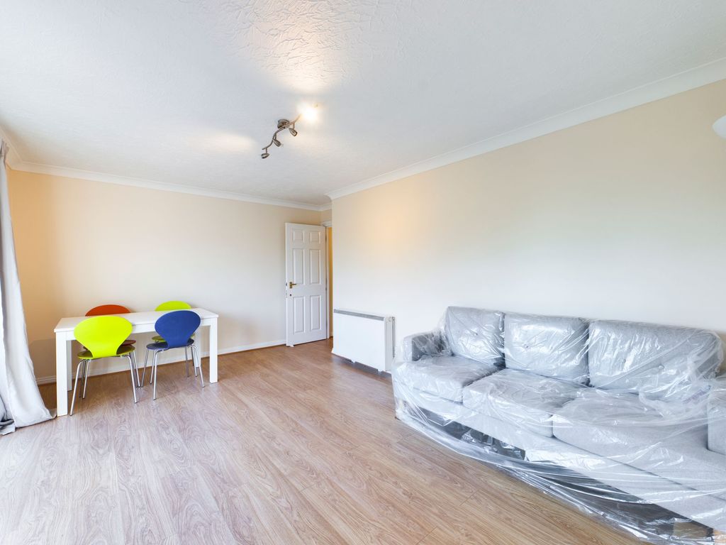 Property photo 2 of 9