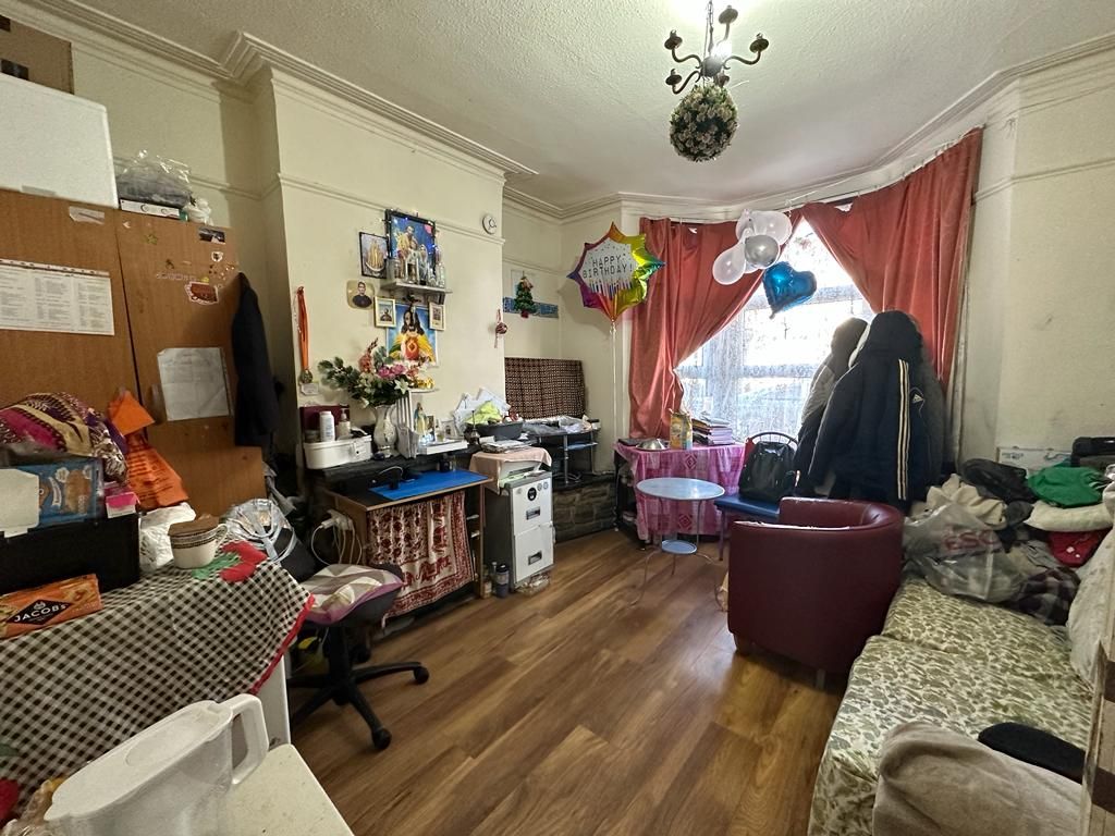 Property photo 3 of 11