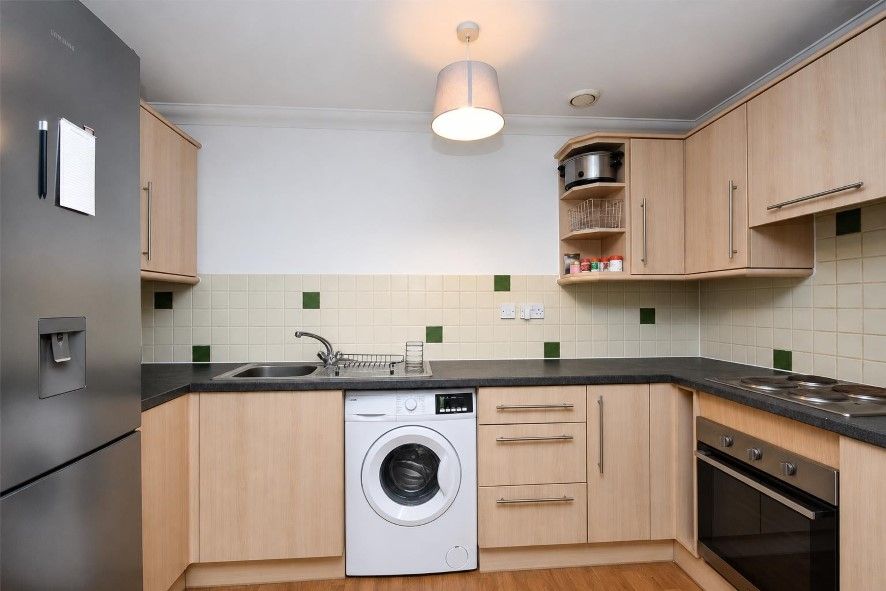 Property photo 3 of 5
