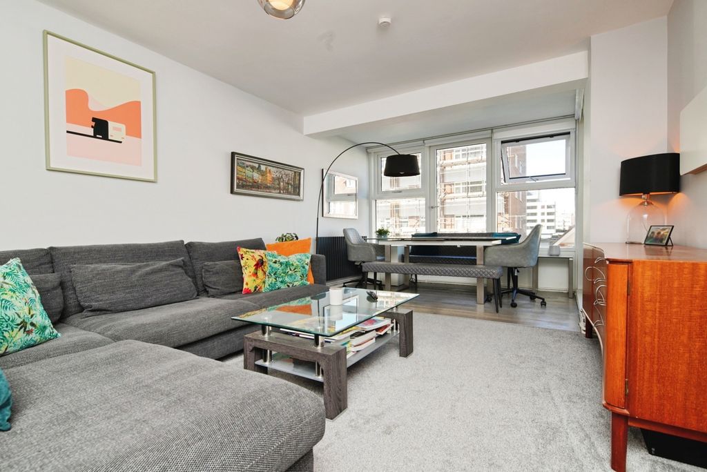 Property photo 2 of 16 Photo