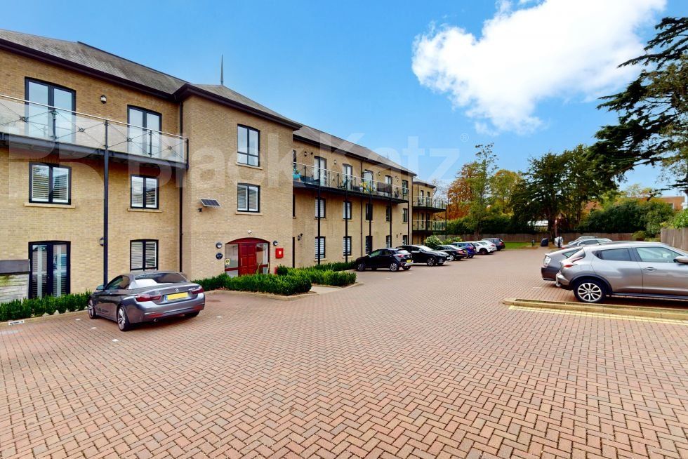 Property photo 1 of 16