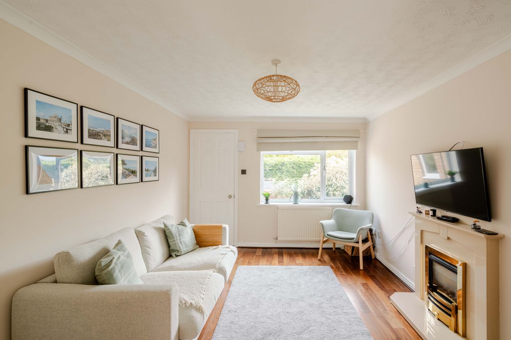 Property photo 3 of 16 7