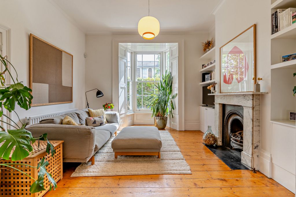 Property photo 1 of 31