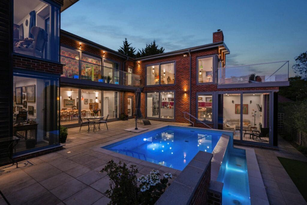 Property photo 1 of 82