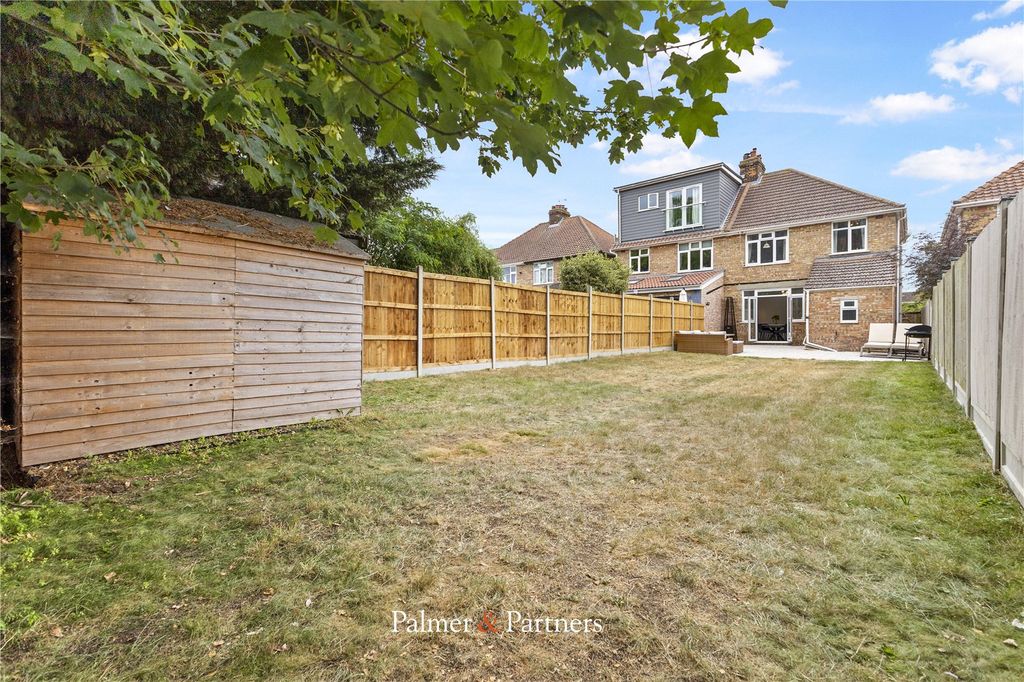 Property photo 3 of 29 Picture No. 01