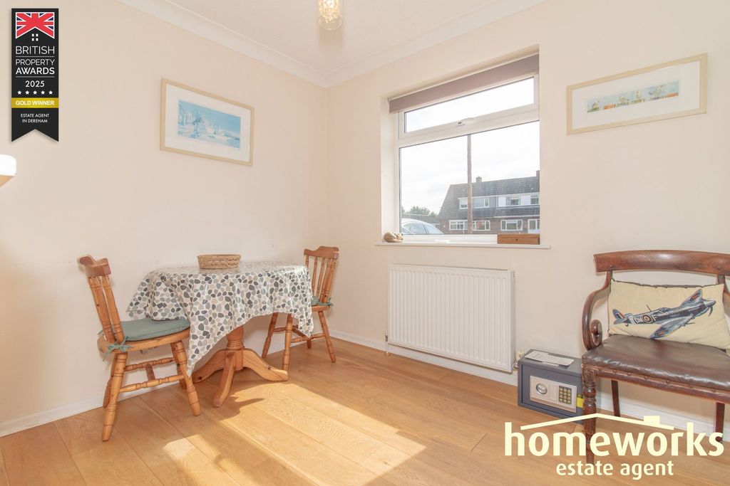 Property photo 3 of 14