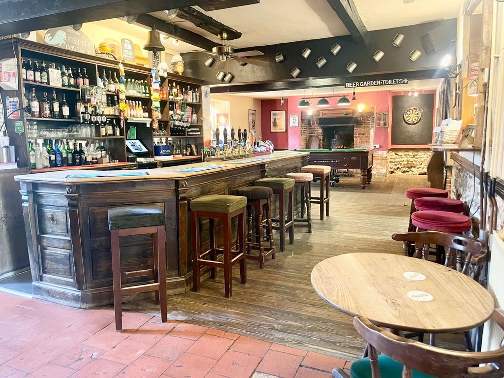 Property photo 3 of 23