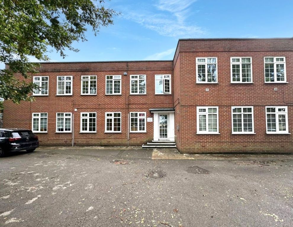 Property photo 1 of 6