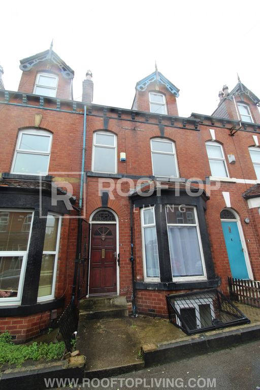 Property photo 3 of 16 Property Photo