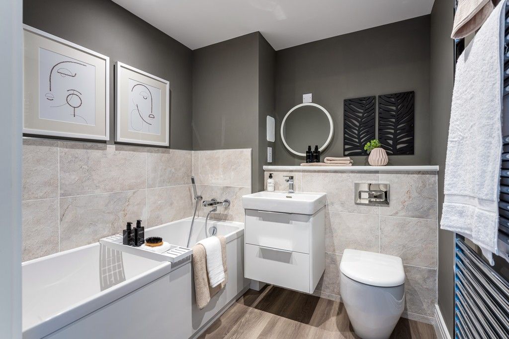 Additional image 12 of 3 bed flat for sale"Maybury Apartment - 3 Bed - Top Floor" at Turnhouse Road, Edinburgh EH12