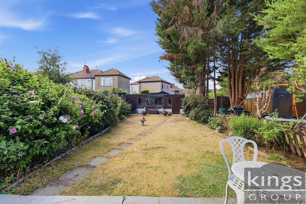 Property photo 2 of 19