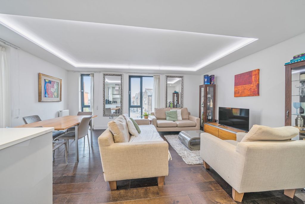 Property photo 1 of 18 Picture No. 14