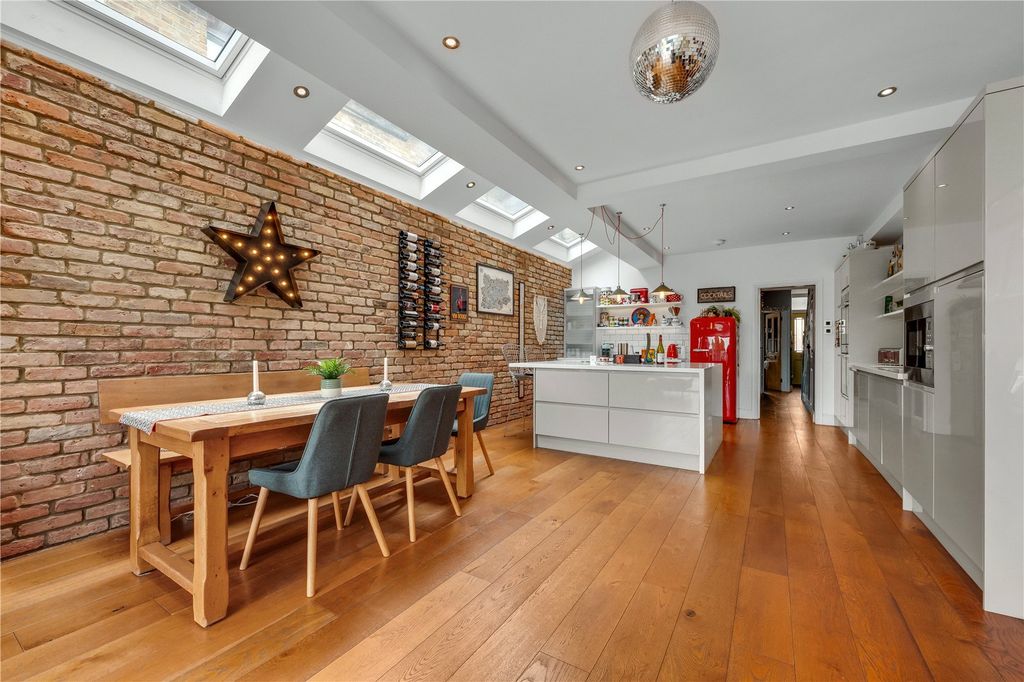 Property photo 2 of 14 Kitchen/Diner
