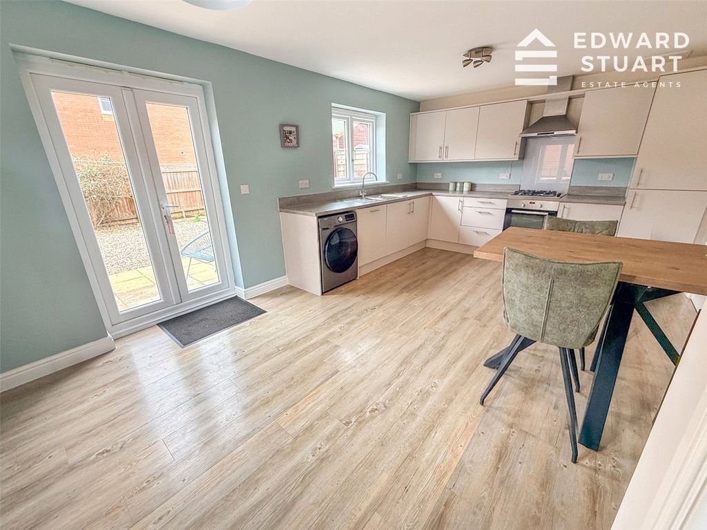 Property photo 2 of 10 Picture No. 08