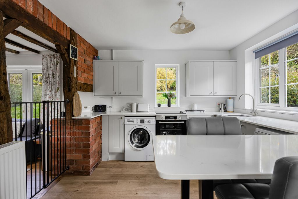 Property photo 3 of 23 23_65894.Jpg