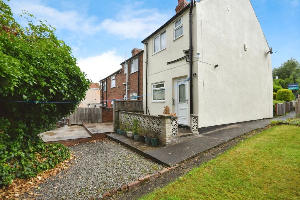 Property photo 1 of 16 Rear 02.Jpg