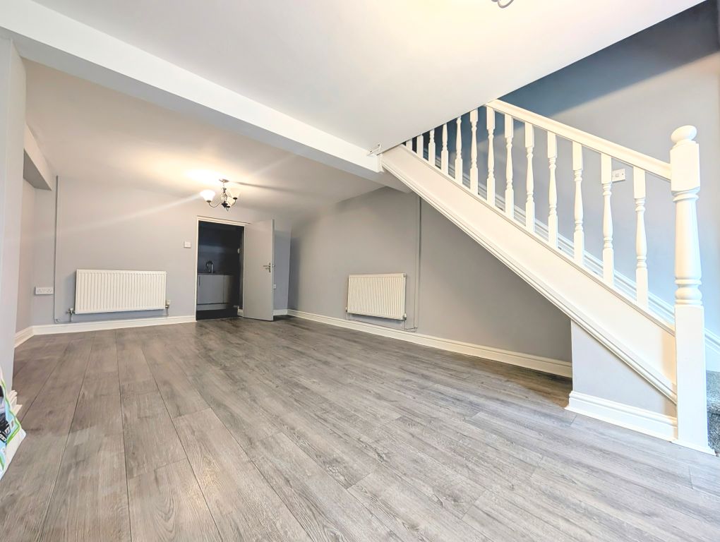 Property photo 2 of 6 Bedroom 1