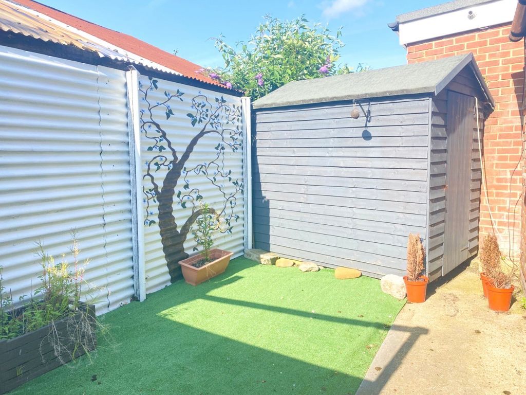 Property photo 3 of 10 Picture No. 09