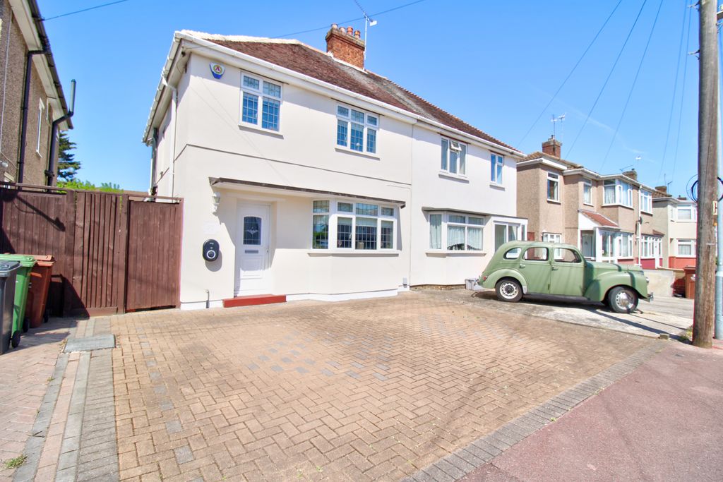 Property photo 2 of 32 1