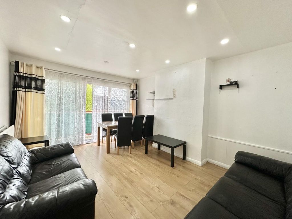 Property photo 2 of 9 Thumbnail_Img_2847.Jpg