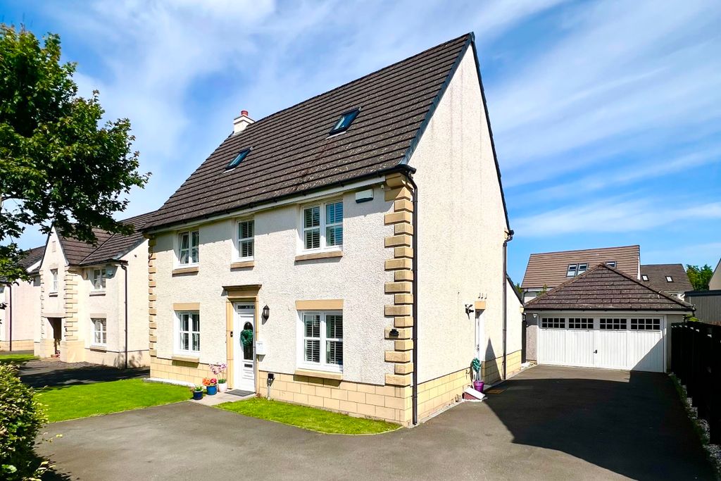 Property photo 1 of 34