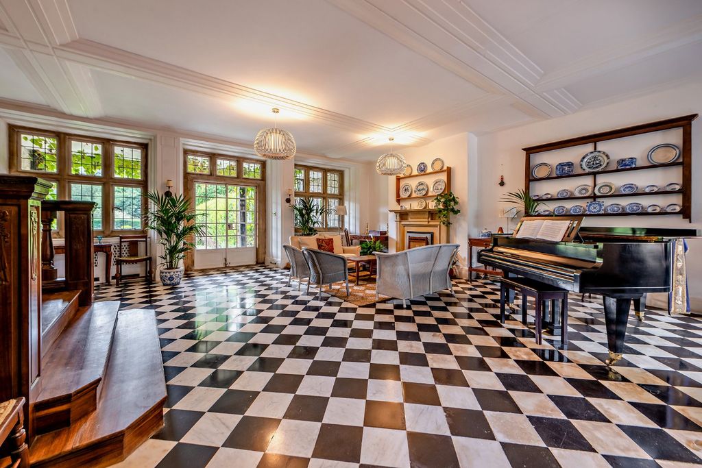 Property photo 2 of 23 Picture No. 30