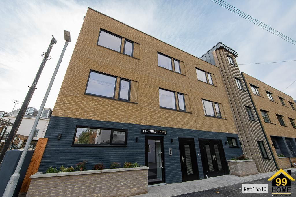 Property photo 1 of 9 Photo 0