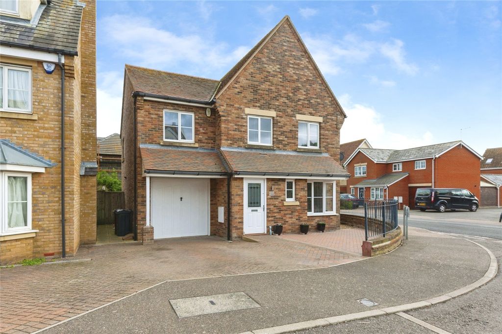 Property photo 1 of 19 Front