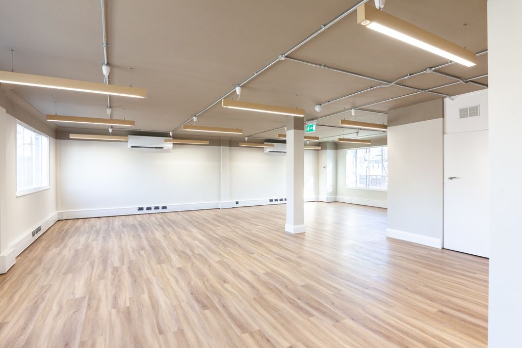 Property photo 3 of 6 Photo 4