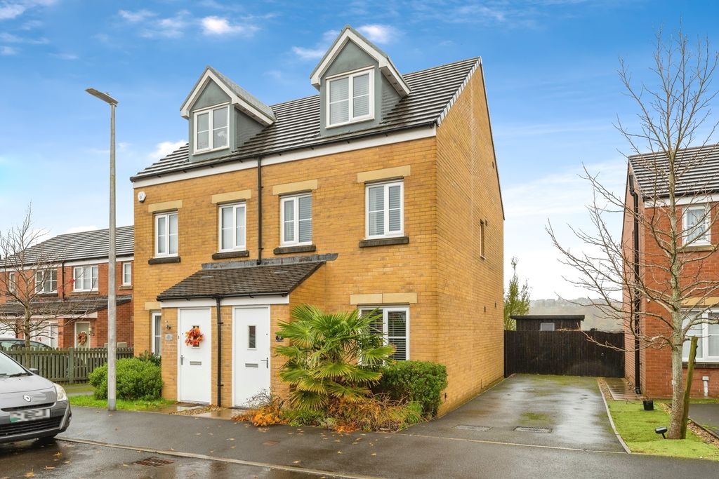 Property photo 1 of 17 Photo