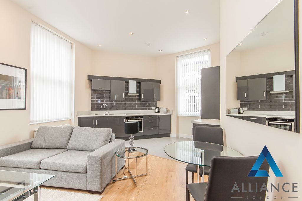 Property photo 3 of 5